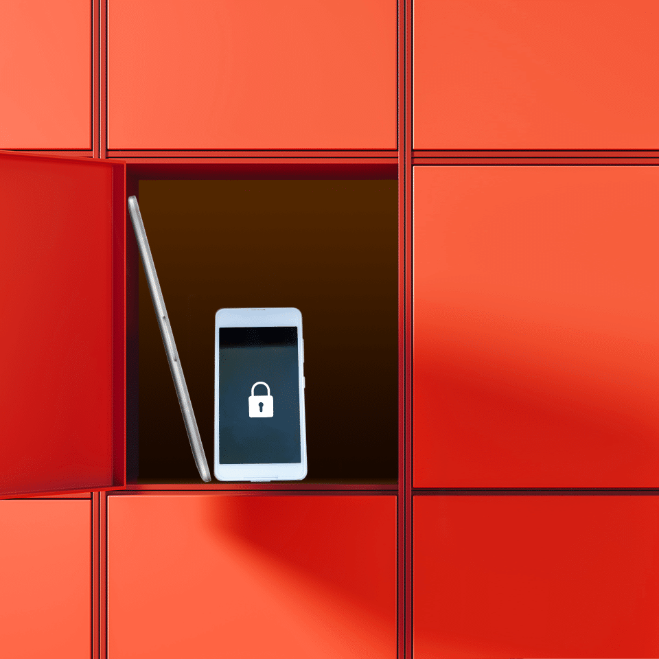 treete-branding-phone-locker-sq4